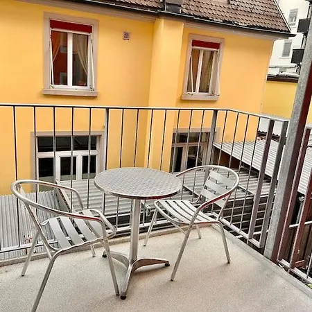 Center Downtown With Balcony Erlach - Self Checkin *