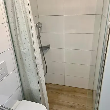 Center Downtown With Balcony Erlach - Self Checkin Appartement